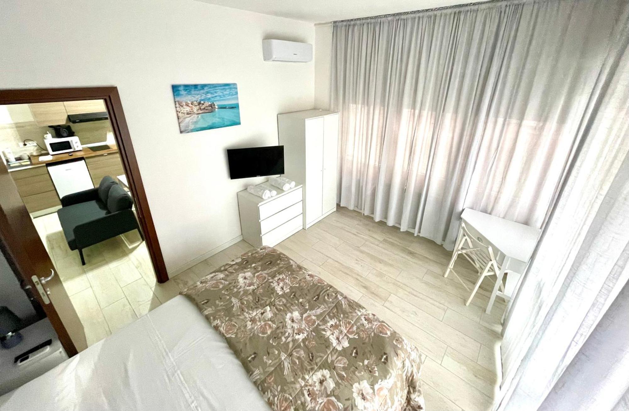 Bilocale Con Posto Auto La Chicca Del Golfo Apartment La Spezia Ngoại thất bức ảnh